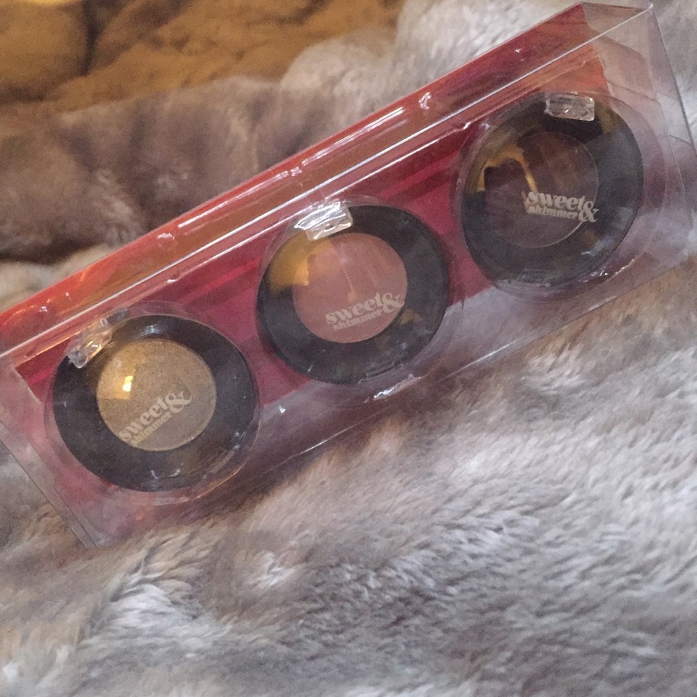 Sweet & shimmer 3 pc eye shadow set